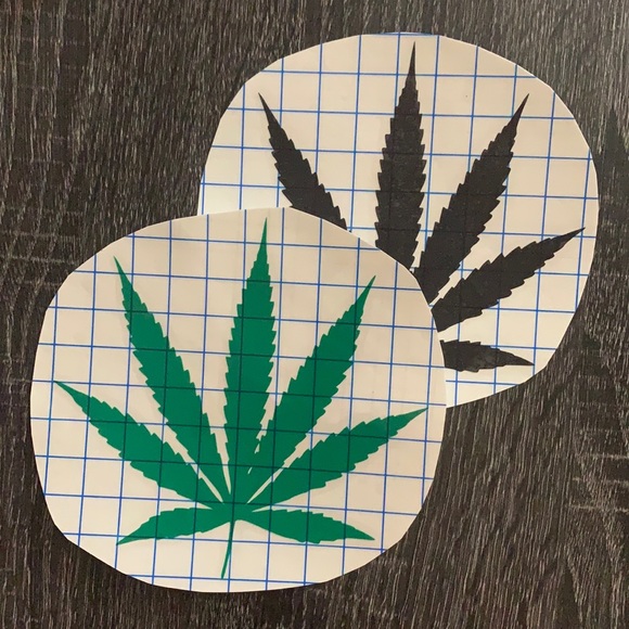 🌵3 for $10🌵 Pot Leaf Decal - Picture 1 of 1
